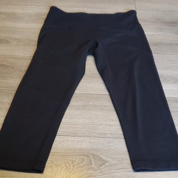 lululemon athletica Pants - Lululemon capri black leggings/yoga